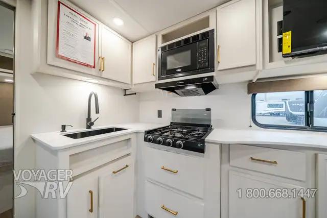 2026 Grand Design Transcend Xplor 22RBX in Travel Trailers & Campers in Kelowna - Image 6