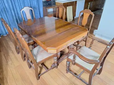 Lovely Krug dining room table with 6 chairs., View more