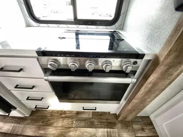 2022 Keystone RV Arcadia 3940LT in Travel Trailers & Campers in Kamloops - Image 25