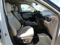 Thanks for viewing our South View Motors Inventory! 2021 Ford Explorer Platinum 4WD Accident‑Free •... (image 4)
