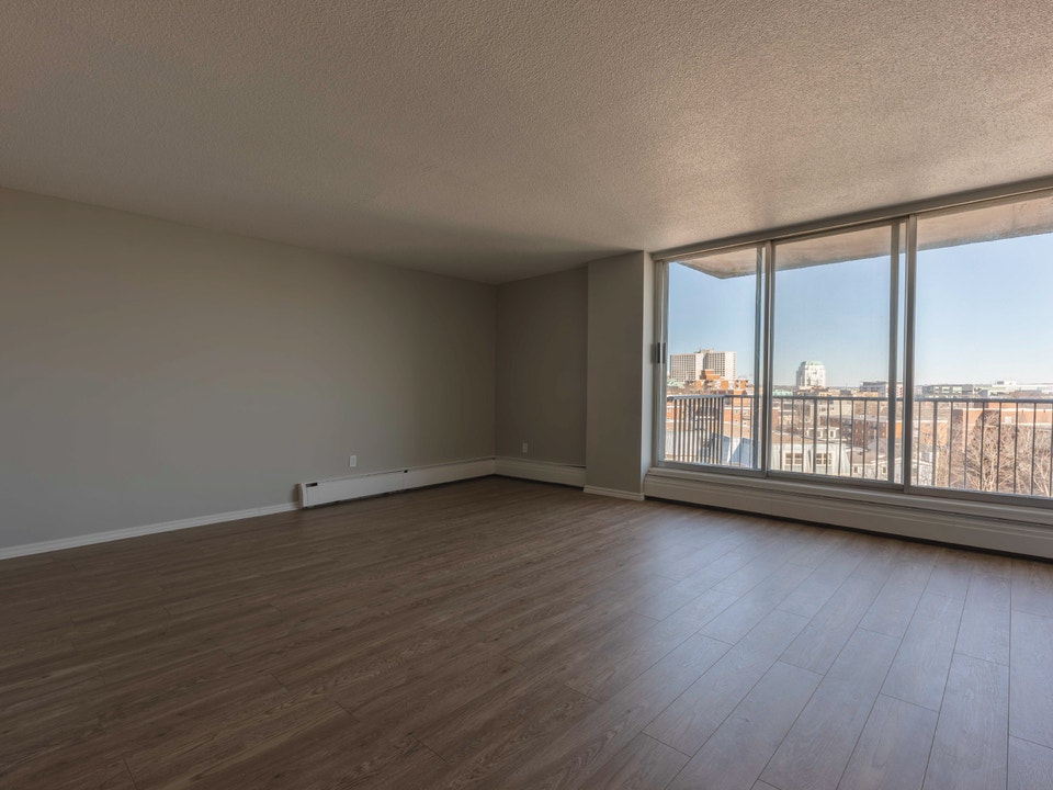 A NEW SEASON. A NEW HOME IN THIS 3 BEDROOM APT DOWNTOWN HALIFAX 4