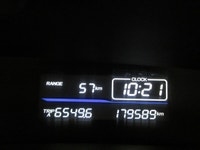 HONDA CIVIC 2014 DX AVEC SEULEMENT 179600 KM CERTIFIÉ ( RAPPORT CARFAX DISPONIBLE ) MOTEUR 1.8 LITRE... (image 5)