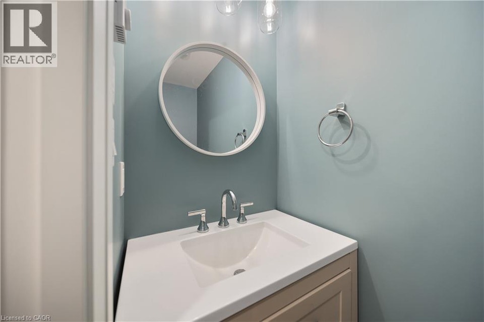 53 FRANKLIN Street Unit# B Brantford, Ontario 4