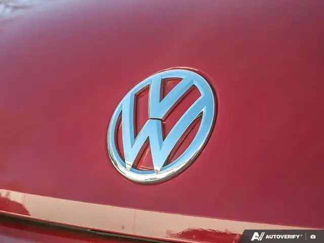 2017 Volkswagen Beetle Coupe Trendline | One Owner | Clean in Cars & Trucks in London - Image 13