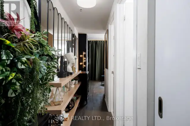 203 - 51 LADY BANK ROAD Toronto (Stonegate-Queensway), Ontario63005673017601124