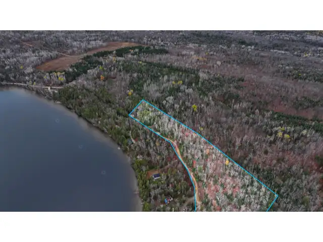 16 Ch. des Cèdres Cayamant, Quebec in Land for Sale in Gatineau - Image 3