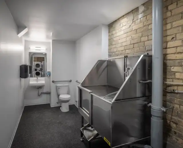 * 1 BEDROOM /  1 BATHROOM / LOFT SUITE /1 YEAR LEASE* in Long Term Rentals in Winnipeg - Image 16