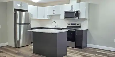 Suite Amenities Fridge Stove Washer in suite Dishwasher available Balconies Ceramic floors Hardwood...