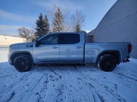 This GMC Sierra 1500 Elevation Crew Cab Std Box 4x4 delivers a Turbocharged Diesel I6 3.0L/183 engin... (image 1)