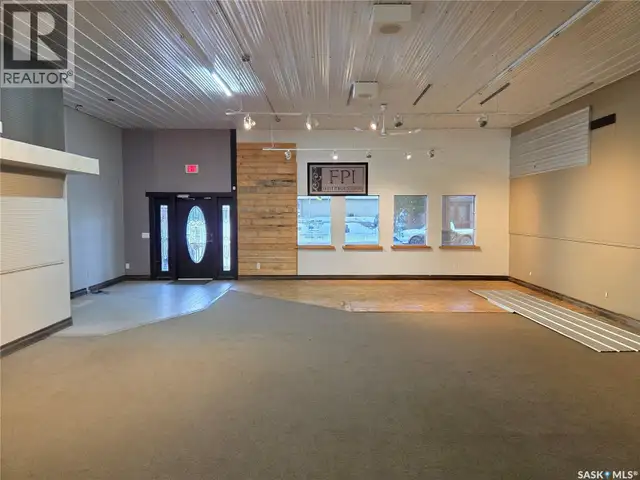 407 Railway AVENUE Wawota, Saskatchewan in Commercial & Office Space for Sale in Regina - Image 9