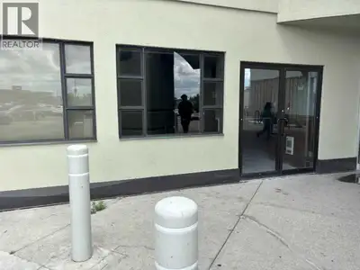 Former Smitt'y Restaurant , prominent location, accessible from mall and exterior (id:24493) MLS® #A...