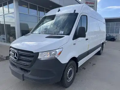 Shaw GMC Chevrolet Buick This Mercedes-Benz Sprinter Cargo Van boasts a Intercooled Turbo Diesel I-4...