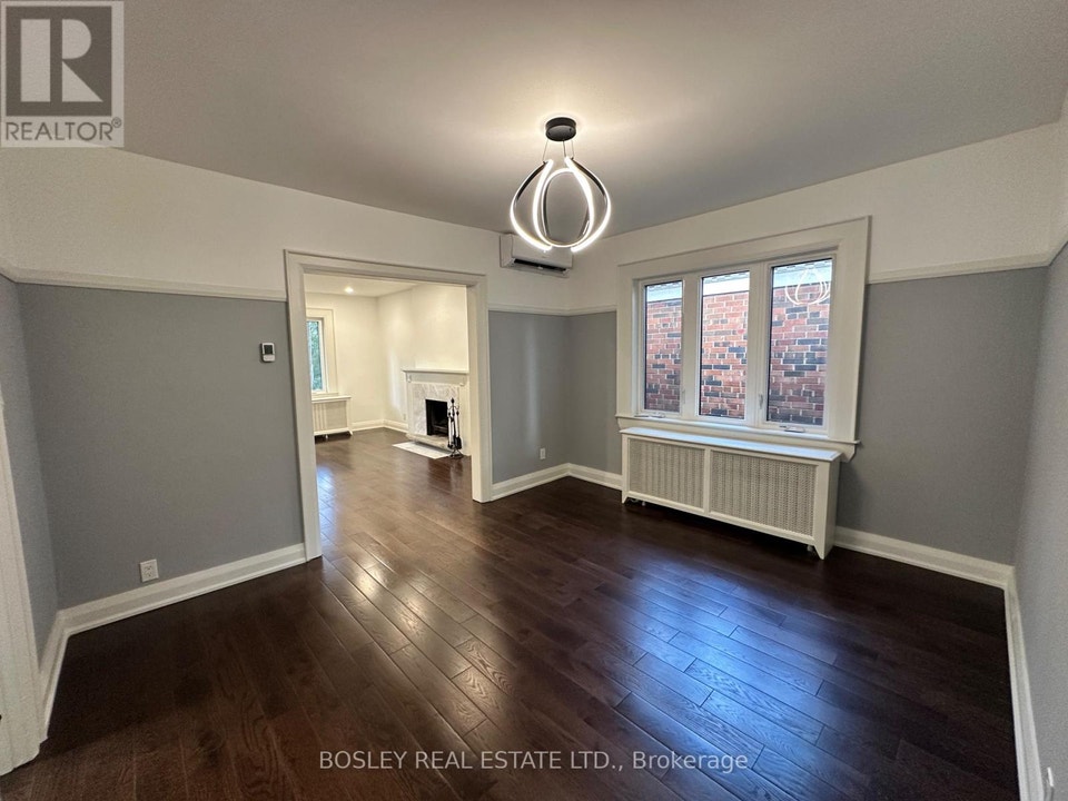 2 - 229 MANOR ROAD E Toronto (Mount Pleasant East), Ontario 5