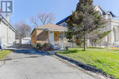 310 HORSHAM AVENUE Toronto (Willowdale West), Ontario