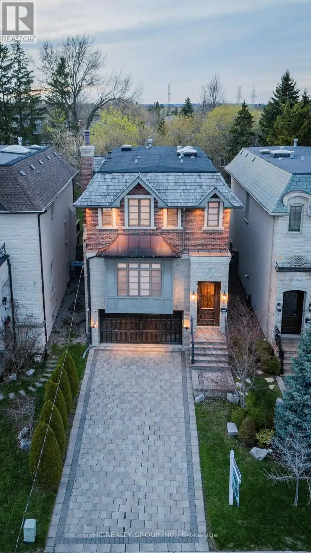 218A Holmes Avenue Toronto (Willowdale East), Ontario, photo 2 of 4