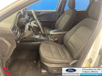Low Mileage, Apple CarPlay, Android Auto, Power Liftgate, Blind Spot Detection, Lane Keep Assist! As... (image 9)