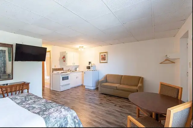 2 Queen  suite  apartment for rent in Summerside PE in Long Term Rentals in Summerside - Image 4