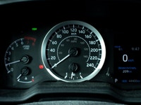 The 2020 Toyota Corolla LE, with its stunning blue exterior and efficient front-wheel drive, offers... (image 6)