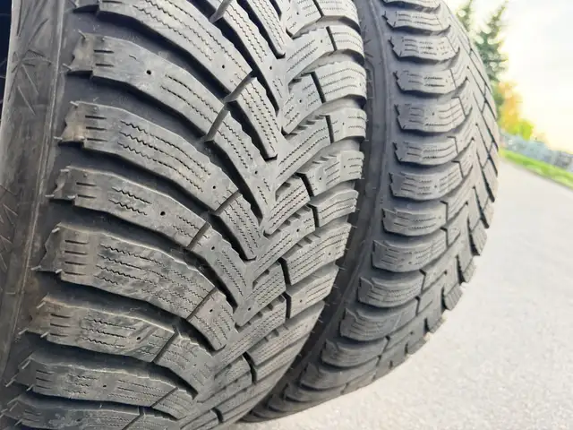 265/50/20 Oem Genesis Gv80 5x114.3 nexen winters hyundai in Tires & Rims in City of Toronto - Image 5
