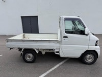All vehicles come with a full vehicle History Report, ask to see it! 2008 mitsubishi mini cab 4x4 wi... (image 2)