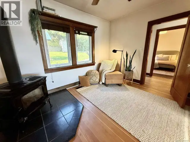 5696 Island Hwy S Union Bay, British Columbia in Houses for Sale in Comox / Courtenay / Cumberland - Image 22