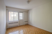 Akelius two bedroom apartment for rent. Located near Doctor Penfield in the Downtown - Guy Concordia... (image 7)