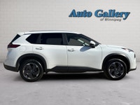 Intelligent All-Wheel Drive | Idle Stop/Start System | Power Panoramic Moonroof | Xtronic CVT | Heat... (image 5)