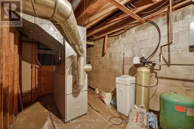 1327 1000 ISLANDS PARKWAY Front of Yonge, Ontario in Houses for Sale in Kingston - Image 39