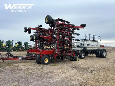 2009/2006 BOURGAULT 3310-65 & 6550 AIR SEEDER & TANK 65'x10", DS, 3/4" Carbide Tips, 4.5" Rounded Pa...