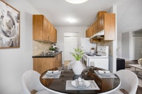 2 Bedroom Apartment for Rent with all apartment utilities included - 520 Woodlawn Road East. This sp... (image 4)