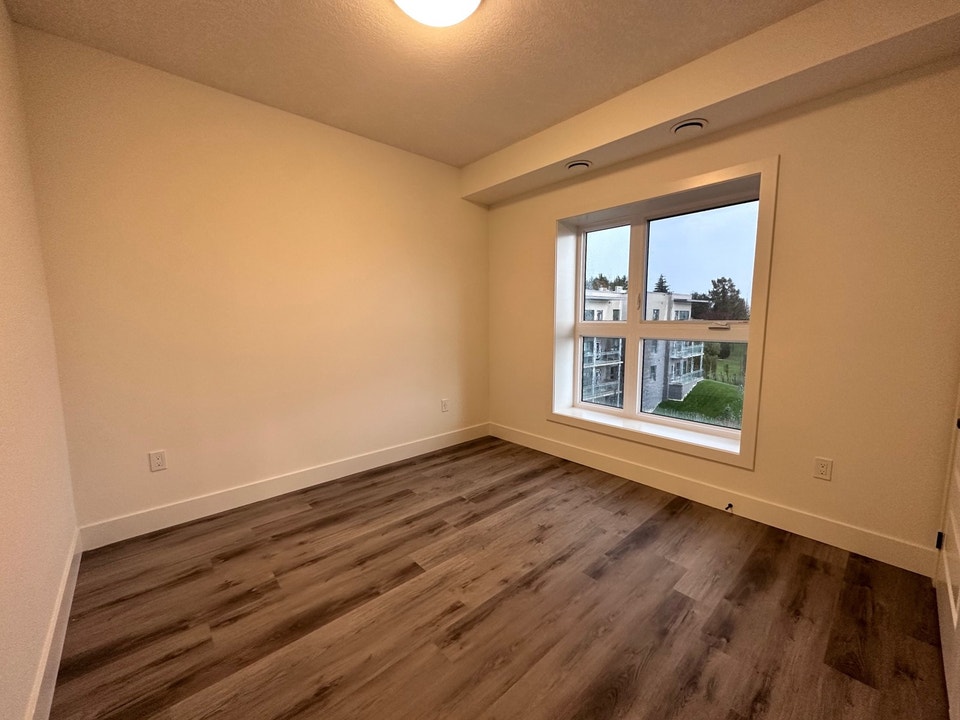 Brand New 2 Bedroom Corner Condo with Large Wrap-Around Balcony! 4