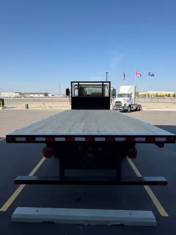 2025 MACK MEDIUM DUTY MD742 20' FLAT DECK, View more