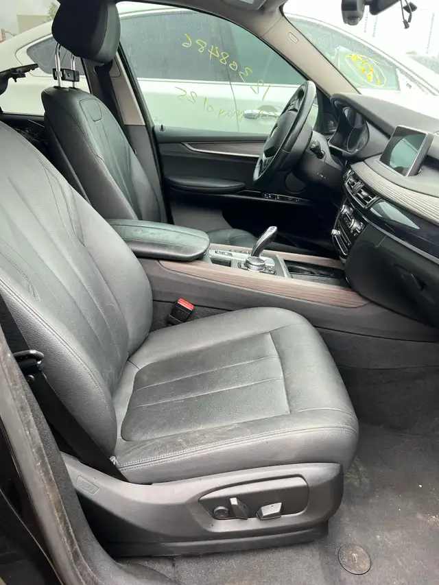 2015 BMW X5 for parts in Auto Body Parts in Calgary - Image 6