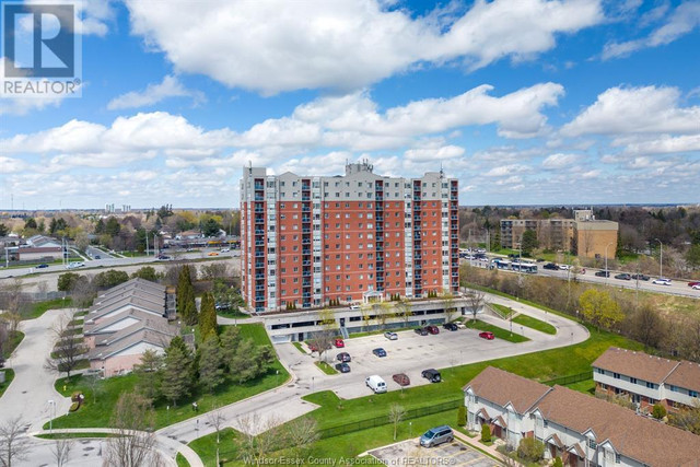 30 CHAPMAN COURT Unit# 601 London, Ontario in Condos for Sale in London