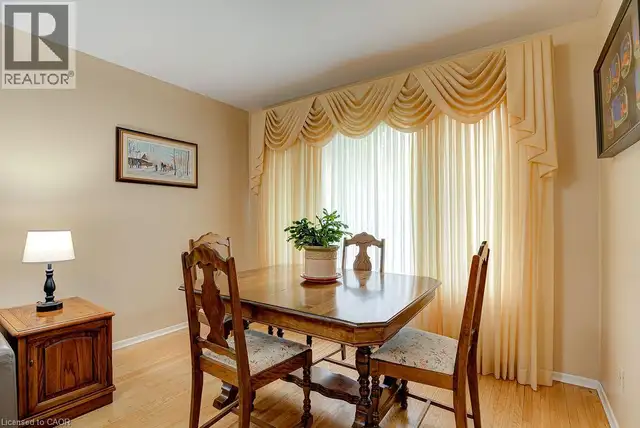 210 SHELLEY Drive Kitchener, Ontario in Houses for Sale in Kitchener / Waterloo - Image 10