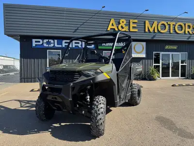 COMING SOON! PRICE IS PLUS FREIGHT AND TAXES Engine Type: Parallel Twin Displacement: 60.9 cu. in. (...