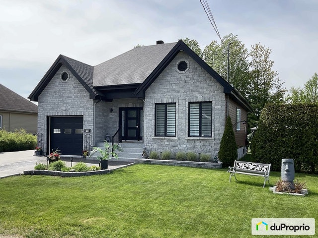 $619,990 - Bungalow for sale in Trois-Rivières (Trois-Rivières) — photo 1