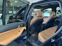 **FALL SPECIAL!** FEATURING : XDRIVE AWD, PANORAMIC ROOF, MULTICOLOUR AMBIENT LIGHTING, BMW LED HEAD... (image 9)