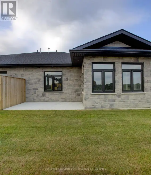 59 CAVALIER CRESCENT Huron-Kinloss, Ontario in Condos for Sale in Grand Bend - Image 15