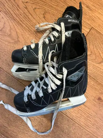 CCM Intruder Hockey Skates Junior size 1., View more