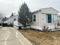 Nicely Renovated and Upgraded Mobile Home in Lakeland Village