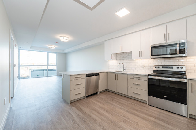 Newer 1 Bedroom Suite Available on 6th Floor in Long Term Rentals in Kitchener / Waterloo