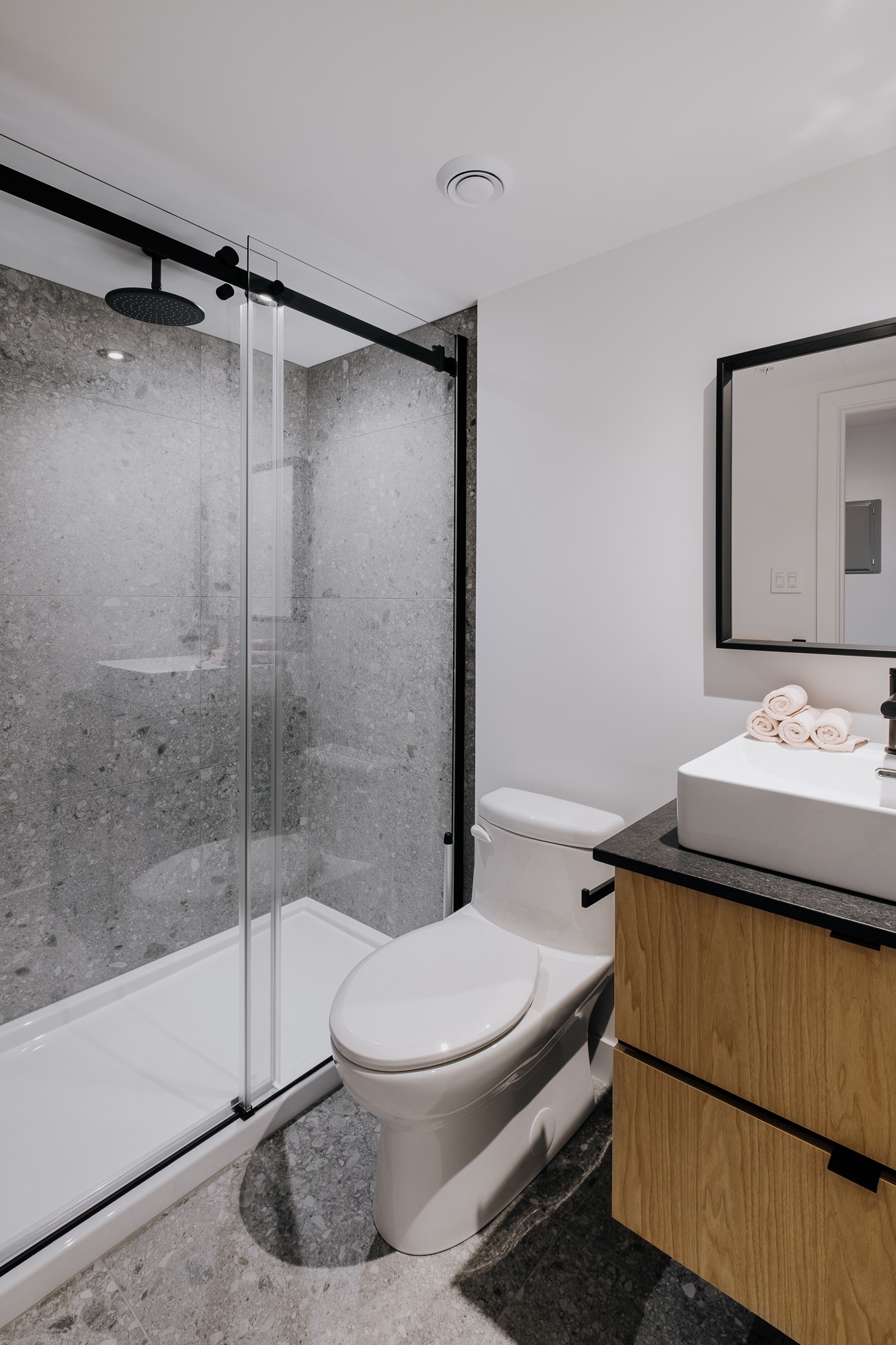315 Rue Saint-Jean — photo 3