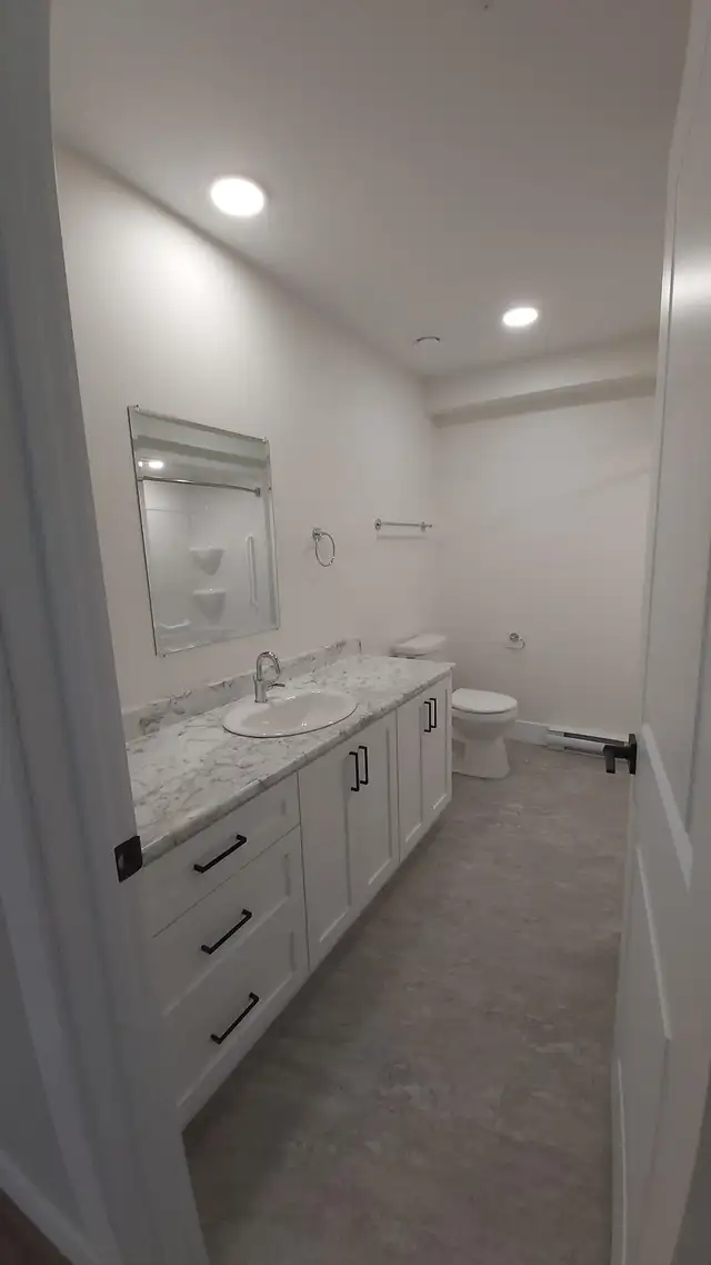 1Bed/1Bath Uptown Near Shopping, Available Feb.1,205-40 Patience in Long Term Rentals in Fredericton - Image 12