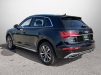 This Audi Q5 boasts a Intercooled Turbo Gas/Electric I-4 2.0 L/121 engine powering this Automatic tr... (image 8)