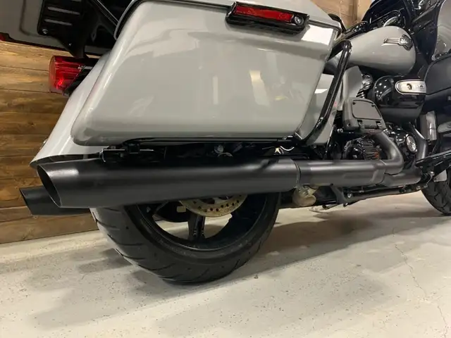 2024 Harley-Davidson Road Glide Limited in Street, Cruisers & Choppers in Oshawa / Durham Region - Image 6