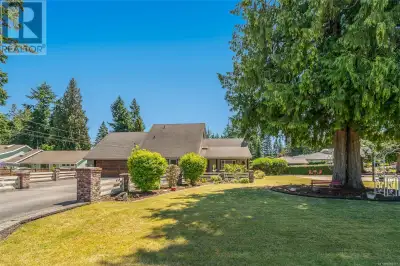 Welcome to 1800 Craig Drive in beautiful Nanoose Bay, BC This exceptional 3-bedroom plus den, 3-bath...