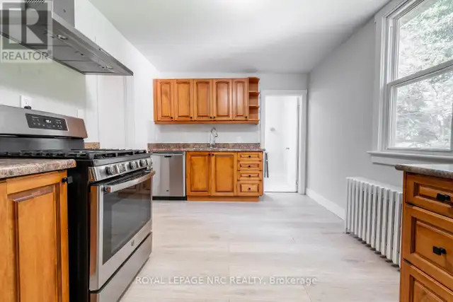 29 ERIE STREET Port Colborne (Main Street), Ontario in Houses for Sale in St. Catharines - Image 24