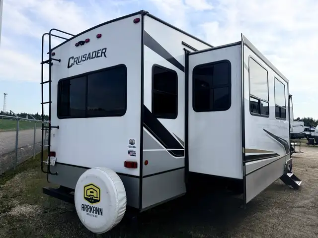 2022 Forest River CRUSADER 382 MBH in Travel Trailers & Campers in St. Albert - Image 7