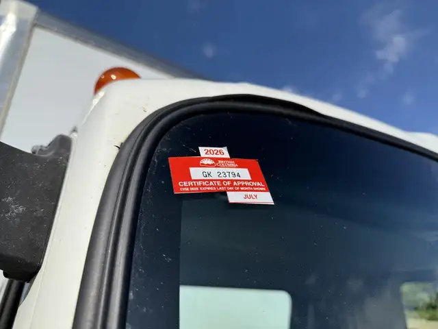 2019 Isuzu NRR 20 Foot Cube Van in Heavy Trucks in Delta/Surrey/Langley - Image 51